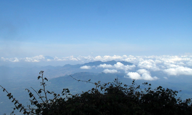 Adventure indonesia Awan di gunung Cikuray