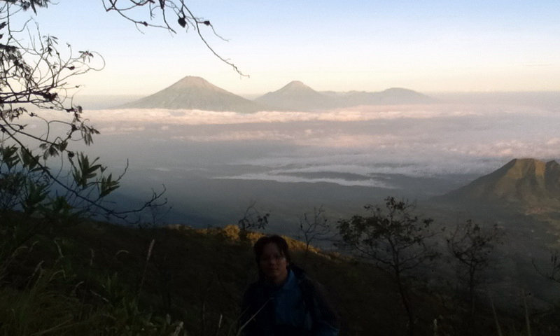 Adventure Indonesia Mendaki gunung Merbabu