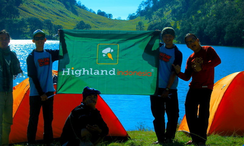 pendaki gunung taman nasional semeru highland