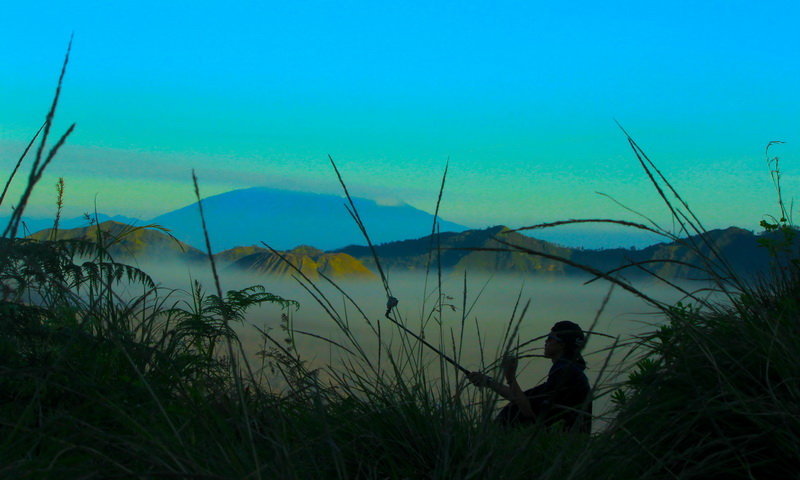 pendaki gunung taman nasional semeru reza