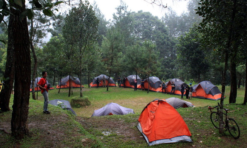 tempat camping di puncak